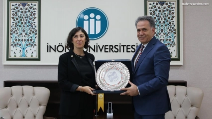 İsmet İnönü'nün torunu Zeynep Bilgehan'dan Rektör Akpolat'a ziyaret