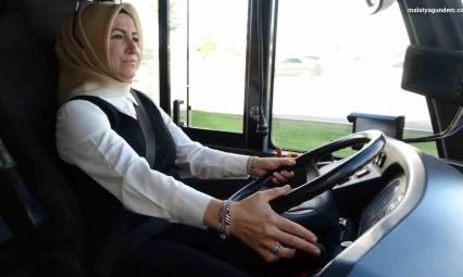 'Kızlardan şoför olmaz' dediler şimdi trambüsle yolların tozunu alıyor