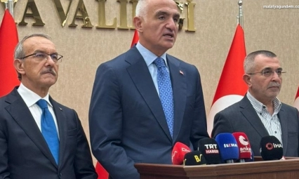 Bakan Ersoy: 'Dünya tarihinin en muazzam inşa ve ihya hareketini hayata geçirdik'