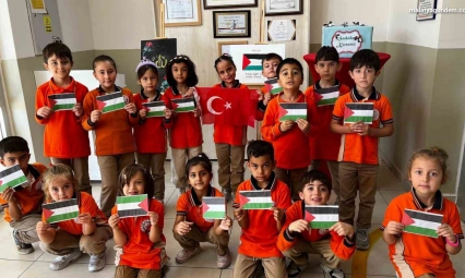 Darende'de ilkokul öğrencilerinden Gazze ve Filistin'e anlamlı destek