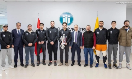 İnönü Üniversitesi Basketbol takımı şampiyon oldu
