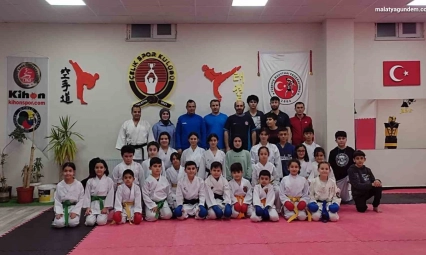 Karate sporcularına gelişim semineri