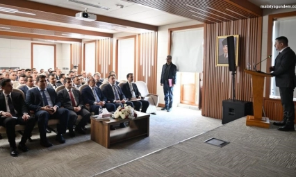 Mülki idare amirleri ve il müdürlerine beden dili ve etkili İletişim eğitimi verildi