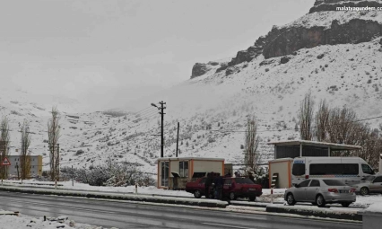 Malatya'da sağanak ve kar yağışı etkili oluyor