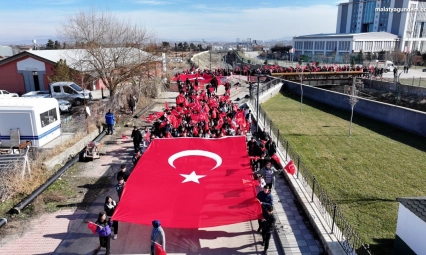 Yeşilyurt'ta 'Tek Bayrak, Tek Vatan' Gençlik bayrak yürüyüşü