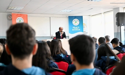 Yeşilyurt'ta gençlere yol gösteren proje