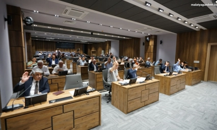 Yeşilyurt'ta imar planı değişiklikleri meclisten geçti