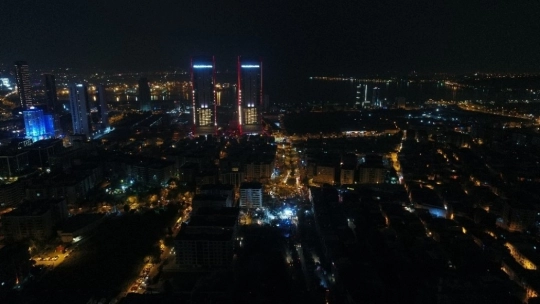 İzmir umut sessizliğine büründü