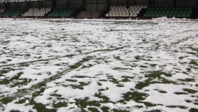 Amatör Futbola Kar Engeli
