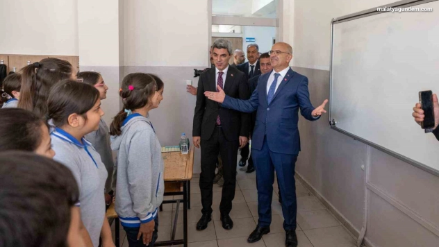 Başkan Er öğrencileri 11. Malatya Anadolu Kitap ve Kültür Fuarı'na davet etti