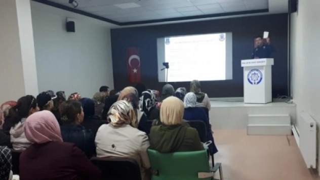 Kadınlara Trafik Eğitimi Verildi