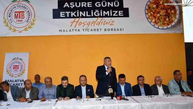 Ticaret Borsası'ndan yoğun katılımlı aşure etkinliği