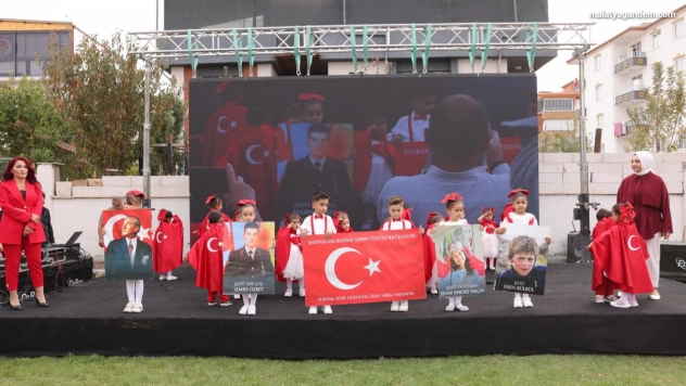 Melahat Abla Anaokulu'ndaki Minikler Cumhuriyetin 102. Yılını Şenlikle Kutladı