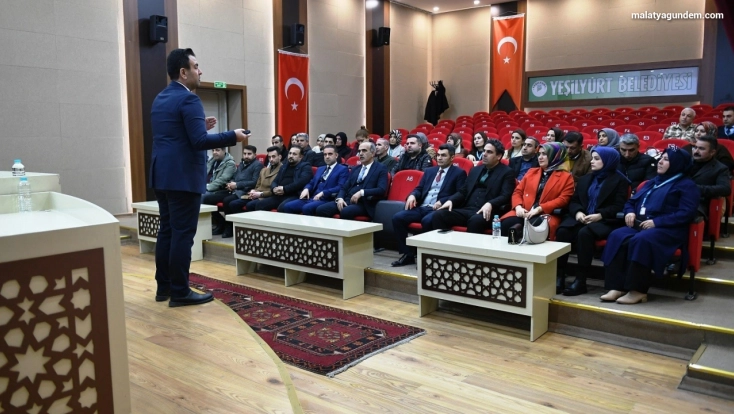 Yeşilyurt Belediyesi'nden eğitimcilere yönelik hizmet içi eğitim semineri