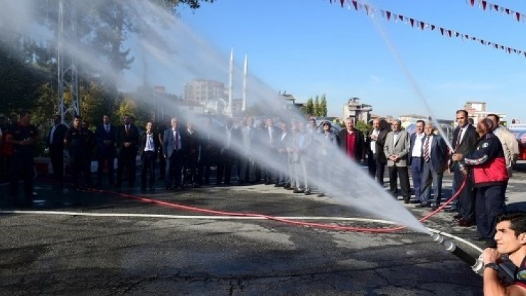 10 Mahalleye Su Tankeri