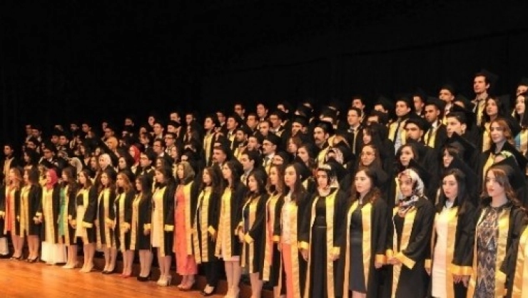 146 Tıp Fakültesi Mezunu Yemin Etti
