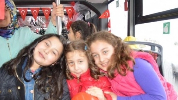 23 Nisan, Trambüslerde Farklı Yaşanacak