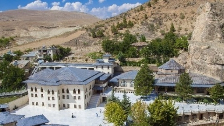 Somuncu Baba Ve Hulûsi Efendi Anma Darende'de Yapılacak