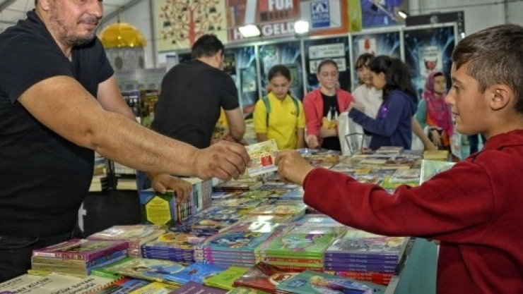 30 Bin Öğrenciye Hediye Çeki