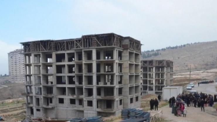8 yıl Önce Parasını Ödedikleri Evleri İstiyorlar