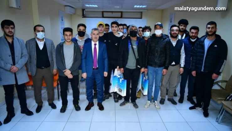 Ahmet Çalık anısına düzenlenen pes turnuvasında ödüller sahiplerini buldu