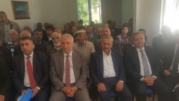 AK Parti Akçadağ İlçe Danışma Toplantısı Yapıldı