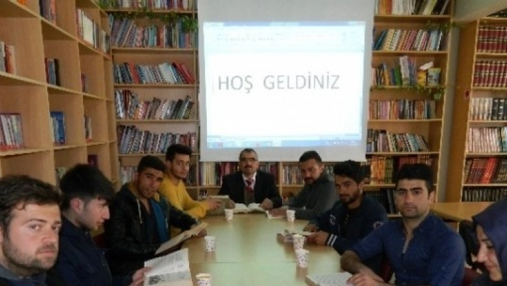 Bir Saatlik Okuma Etkinliği Düzenlendi