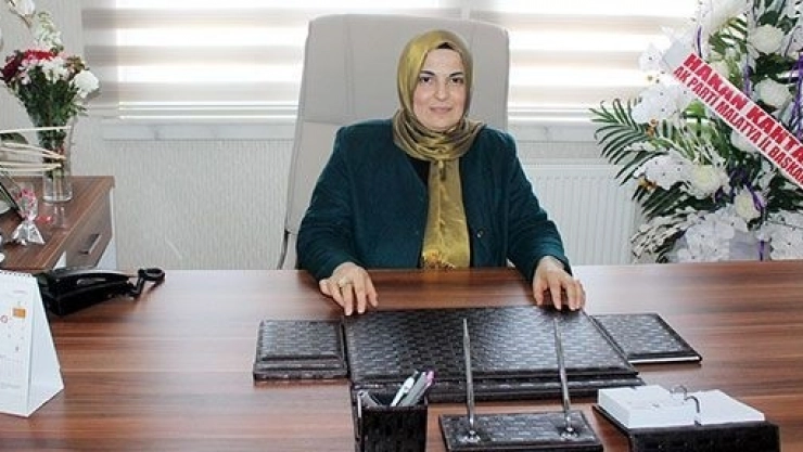 AK Parti Kadın Kolları Darende'yi Ziyaret Etti