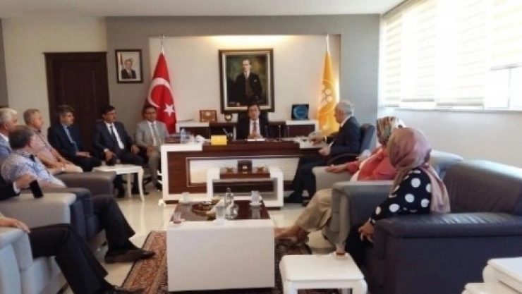 AK Parti'den Rektör Kızılay'a Ziyaret