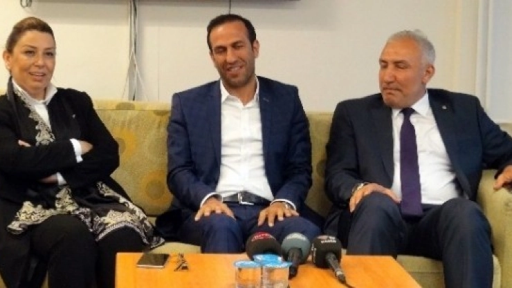 AK Parti'den Yeni Malatyaspor'a Tebrik Ziyareti