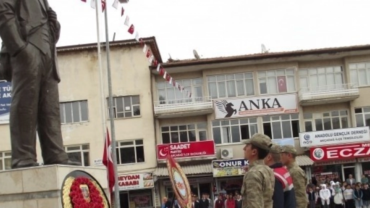 Akçadağ'da 29 Ekim Kutlamaları