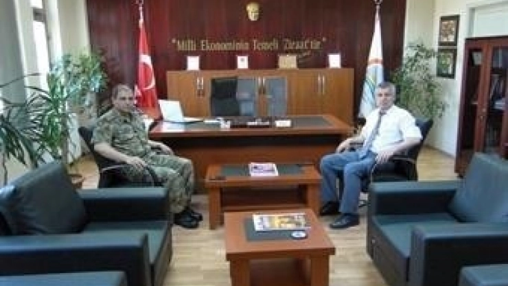 Albay Aksoy'dan, Ali Selvi'ye Veda Ziyareti