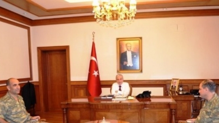 Albay Yılmaz, Vali Kamçı'yı Ziyaret Etti