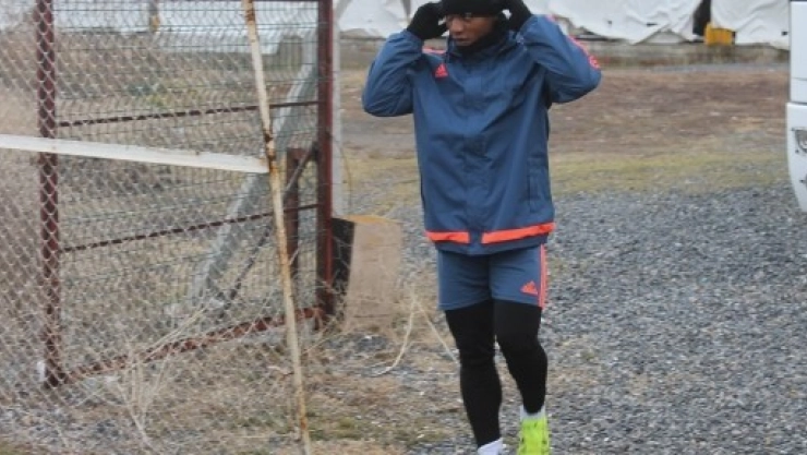 Alima Yeni Malatyaspor, Azuka Izu'nun Lisansını Çıkardı