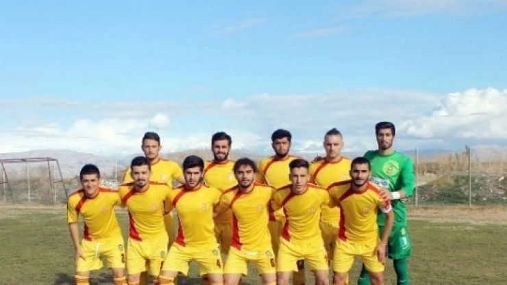 Alima Yeni Malatyaspor'da Alt Yapıdan 4 Futbolcu Kampa Katıldı