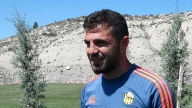 Futbolcular Hırs Küpü