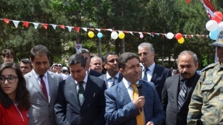 Anadolu Lisesinde Bilim Fuarı Açıldı