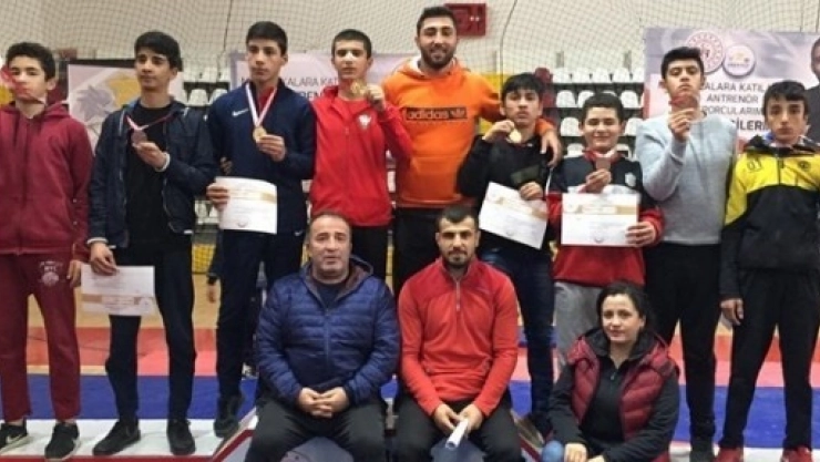 Anadolu Yıldızlar Ligi Güreş Grup Müsabakaları