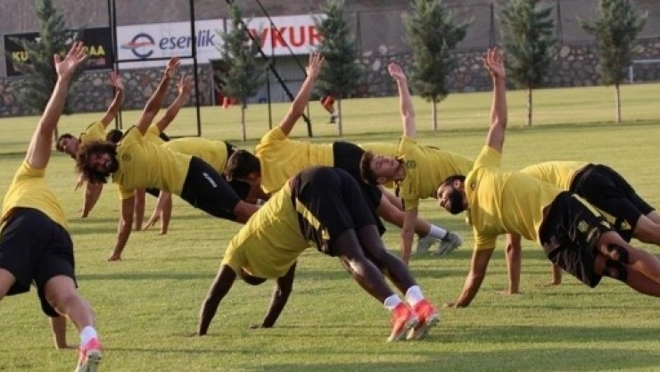 Antrenmanda Erol Bulut'tan İyi Başlangıç Vurgusu