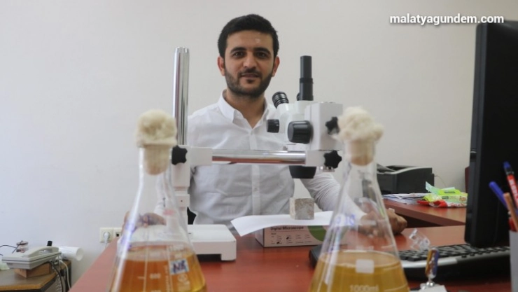 Çimentosuz betonları bakteri yoluyla onaran buluş