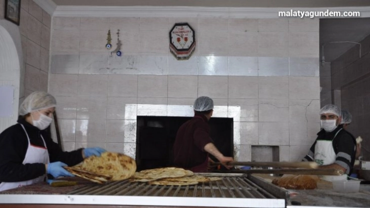 Arguvan esnafından korona virüsü mücadelesine destek