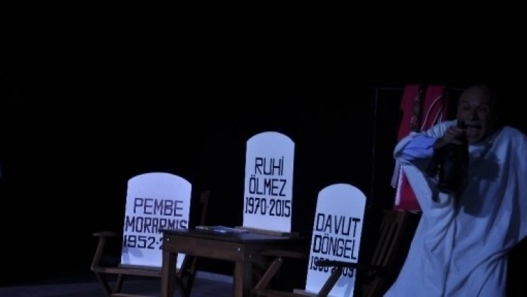 Arguvan'da 'Hayatın Her Tonu' Oyunu Sahnelendi