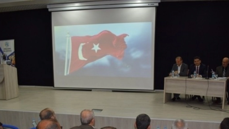 Arguvan'da Muhtarlar Toplantısı Yapıldı