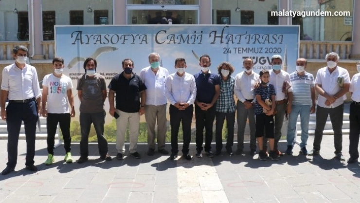 Ayasofya Cami'nin ibadete açılması