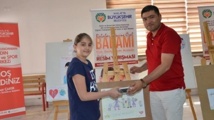 Baba Sevgisinin Resmini Çizdiler