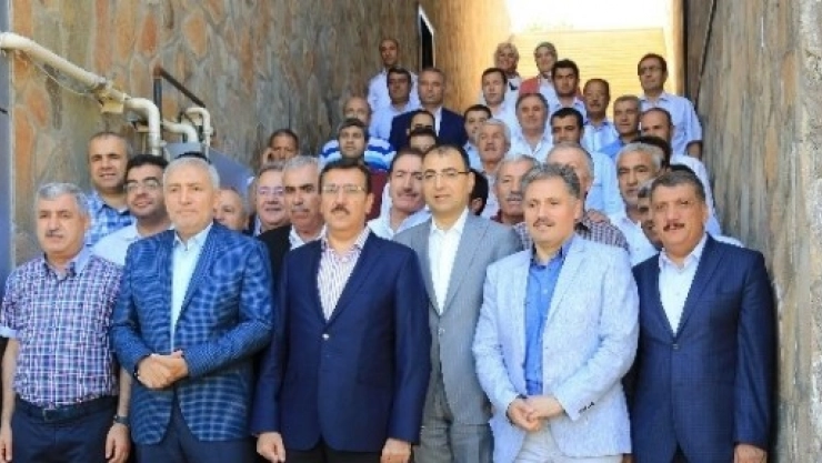 Bakan Tüfenkci, Malatya'da Belediye Başkanları ile Bir Araya Geldi
