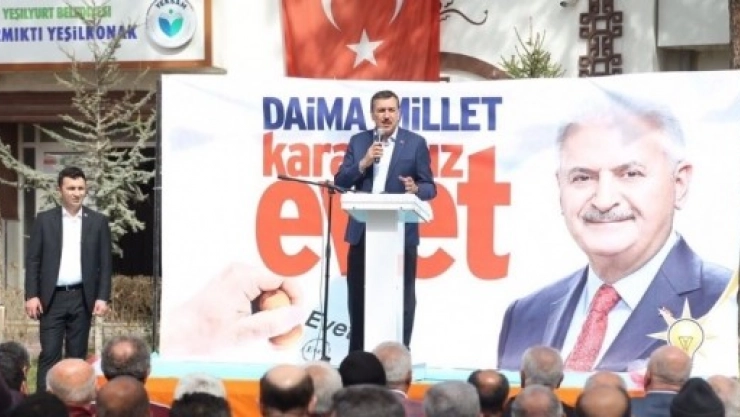 Bakan Tüfenkci'den Skandal Pankarta Tepki