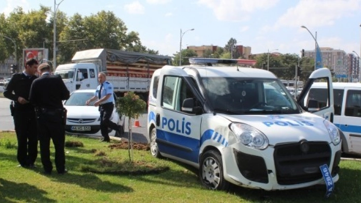Bakan Tüfenkci'nin Konvoyunda Kaza