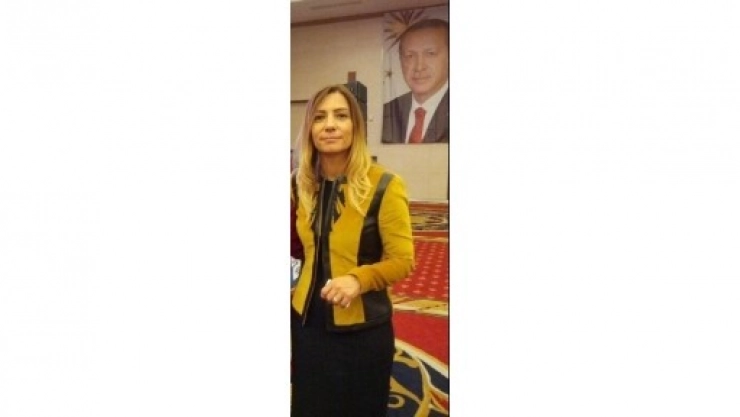 Bakırköy Ak Parti İlçe Başkanlığına Malatyalı Aysun Çelikler Seçildi