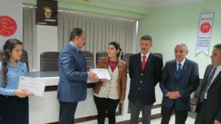 Bakkallar Odası'nın Seminerinde 30 Girişimici Belge Aldı